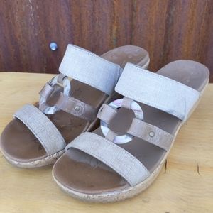 Wedge shoes for women